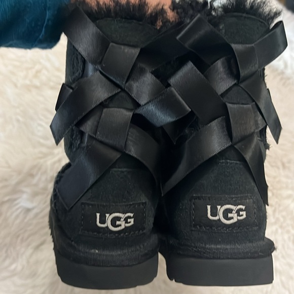 UGG Toddler Bailey Bow - Picture 4 of 5